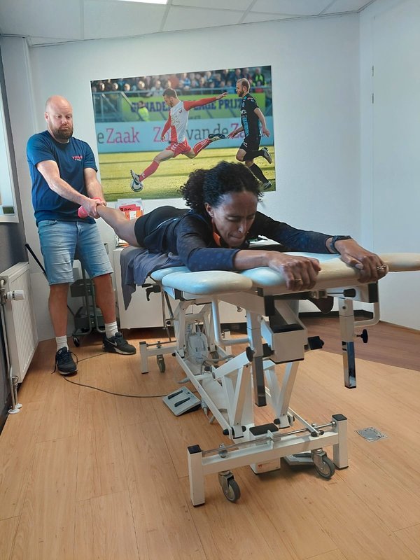 Behandeling blessure atleet Fanos Zwaan bij TRIAS Fysio in Utrecht.